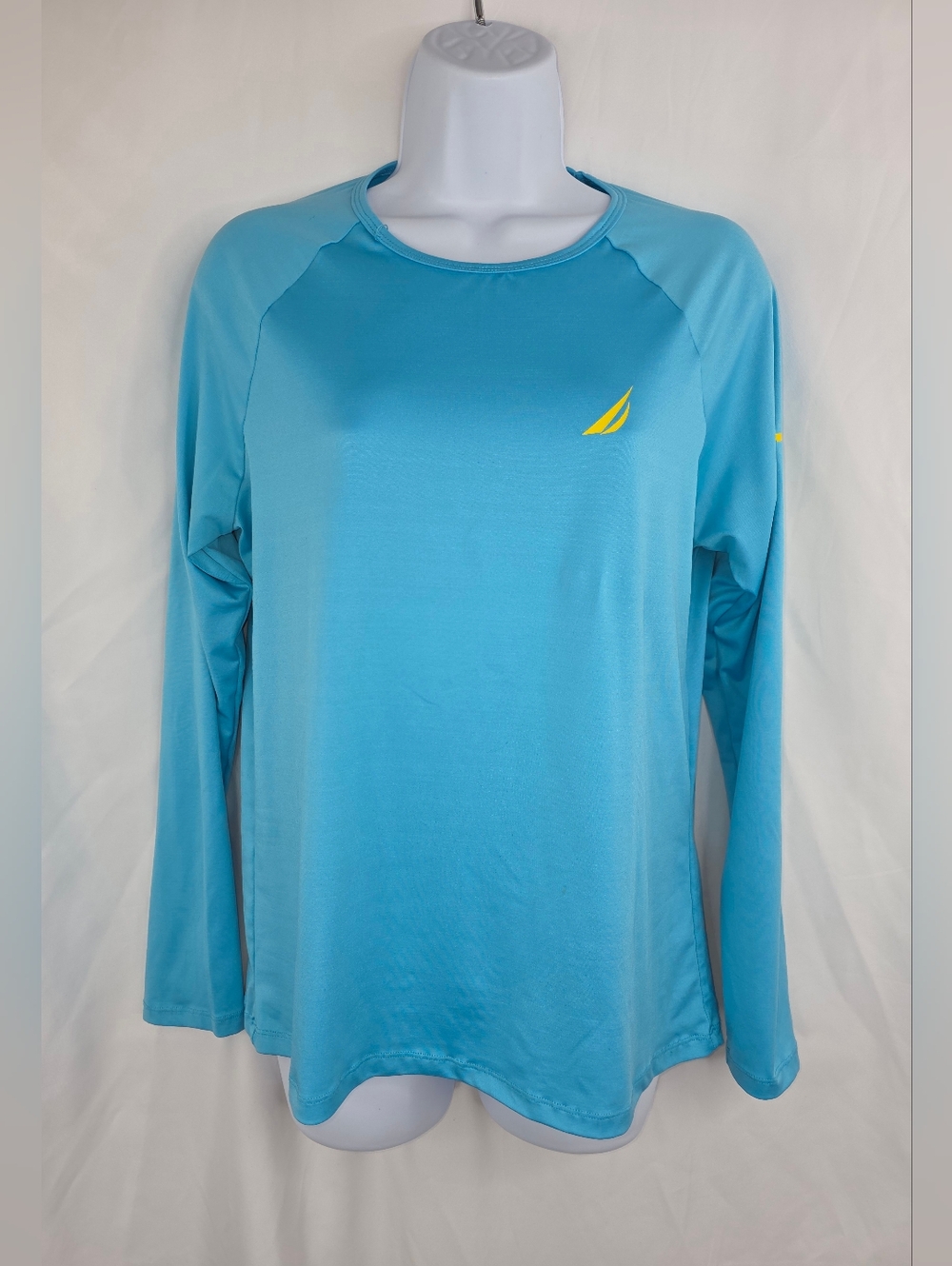 Nautica Women's Long Sleeve Rash Guard with Yellow Sail Logo Size Large AR-0341
